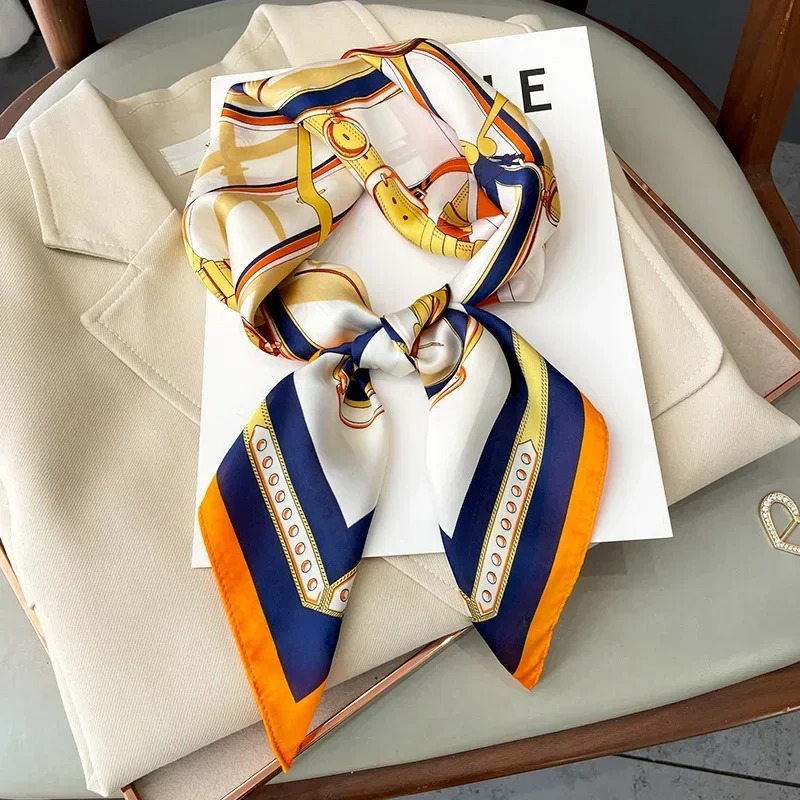 Lüks Tasarım Sıska Ipek Kare E - Luxury Bags Brands incelemesi ve fiyatı