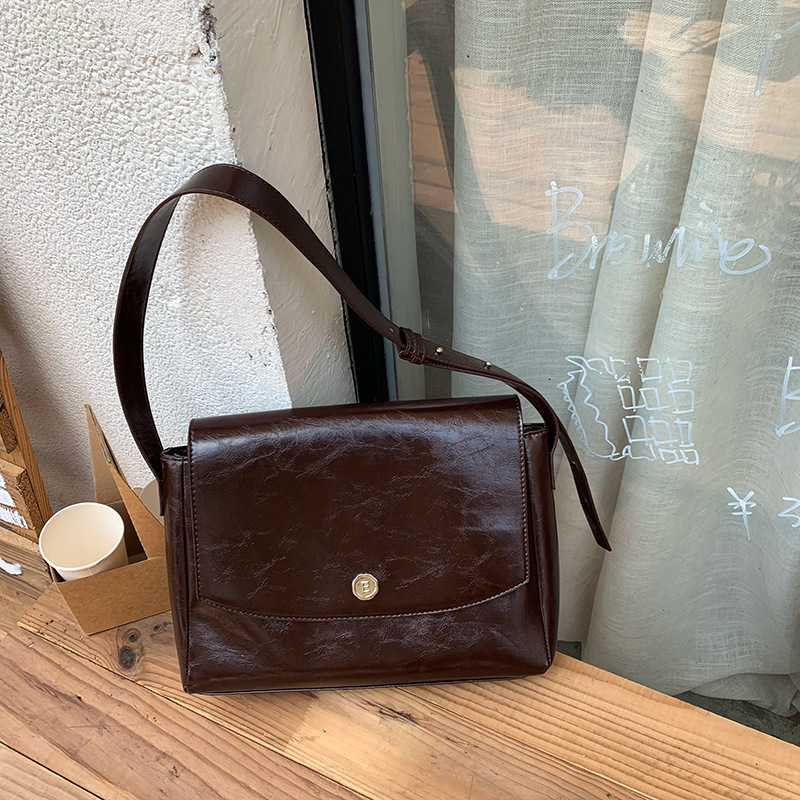 CGCBAG Vintage Lage kapasitesi - Luxury Bags Vintage incelemesi ve fiyatı