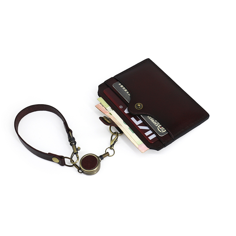Ofis işleri için kimlik rozeti - Luxury Bags Coach incelemesi ve fiyatı